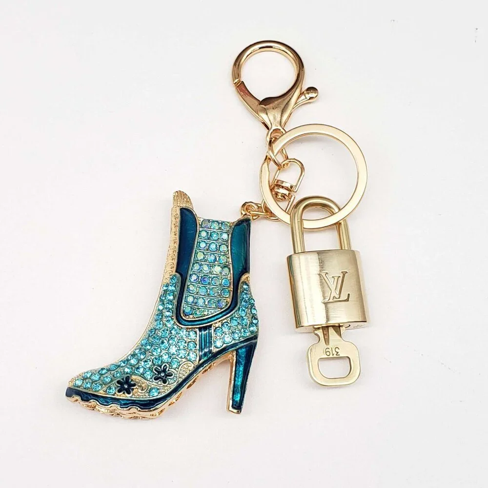 Louis Vuitton Authentic Gold Lock 🔒 Unbranded Shoe Keychain Charm for Bags